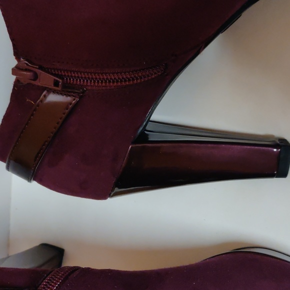 Ladies Beautiful Burgundy Suede Ankle Boots by East 5th - Picture 5 of 10